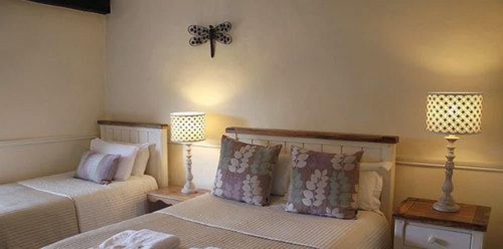 Bed and Breakfast The Coach House Винтербоуне Экстерьер фото